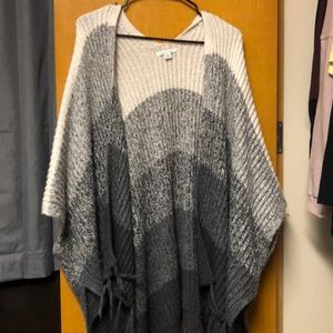 White and grey kimono shawl
